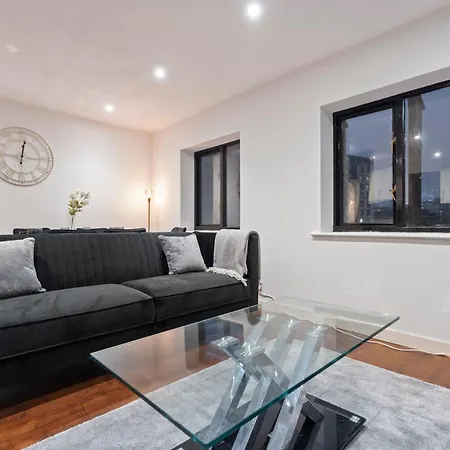 Twilight Ember - Mailbox - Free Secure Parking Apartment *